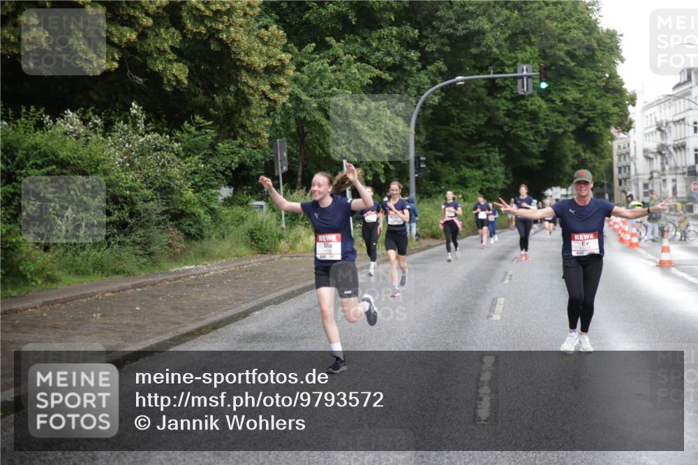14.06.2026 - REWE Women's Run Jannik Wohlers http://msf.ph/oto/9793572 14.06.2026 09:53:03 Laufen 11016 meine-sportfotos.de