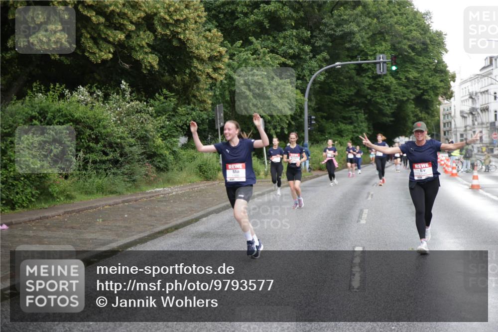14.06.2026 - REWE Women's Run Jannik Wohlers http://msf.ph/oto/9793577 14.06.2026 09:53:03 Laufen 11016 meine-sportfotos.de