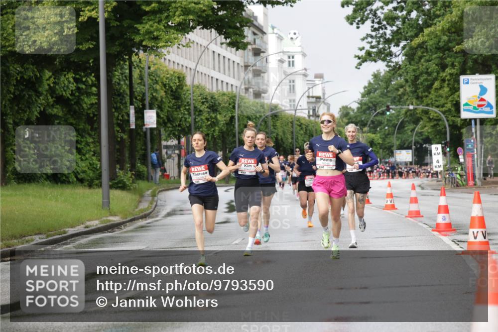 14.06.2026 - REWE Women's Run Jannik Wohlers http://msf.ph/oto/9793590 14.06.2026 09:07:19 Laufen 9, 4, 10245 meine-sportfotos.de