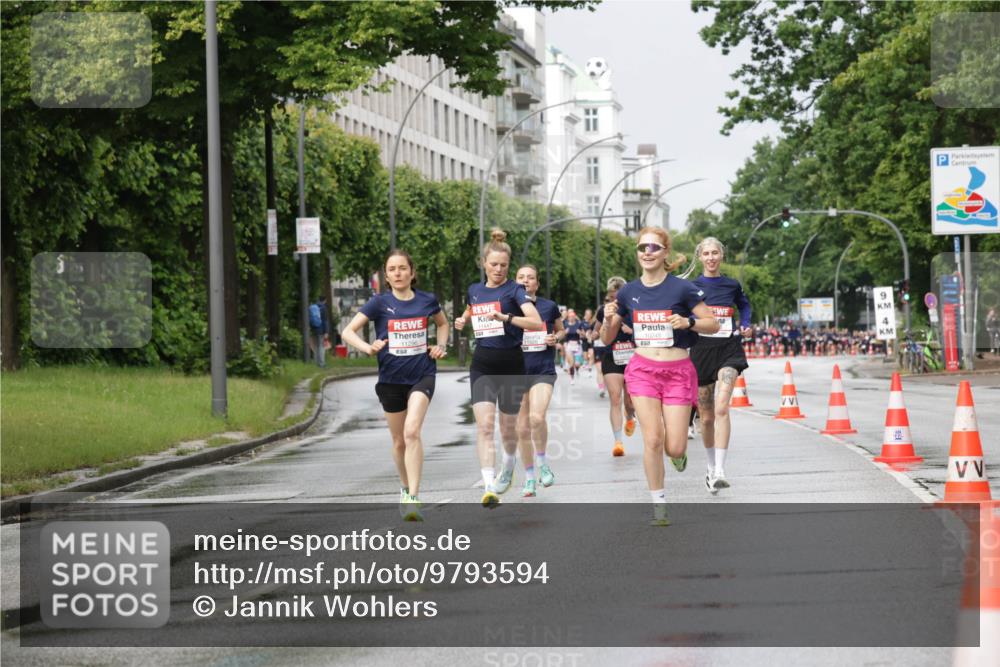 14.06.2026 - REWE Women's Run Jannik Wohlers http://msf.ph/oto/9793594 14.06.2026 09:07:20 Laufen 11447, 10245, 9 meine-sportfotos.de