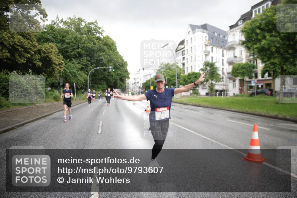 14.06.2026 - REWE Women's Run Jannik Wohlers http://msf.ph/oto/9793607 14.06.2026 09:53:05 Laufen  meine-sportfotos.de