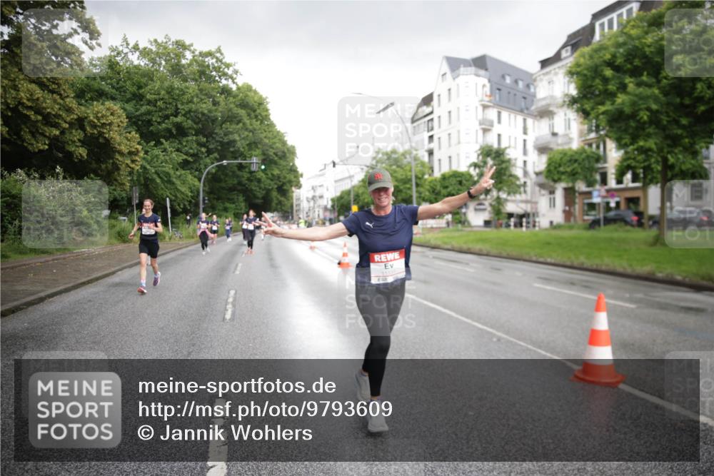 14.06.2026 - REWE Women's Run Jannik Wohlers http://msf.ph/oto/9793609 14.06.2026 09:53:05 Laufen 1113 meine-sportfotos.de