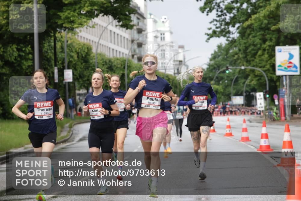 14.06.2026 - REWE Women's Run Jannik Wohlers http://msf.ph/oto/9793613 14.06.2026 09:07:22 Laufen 11296, 7, 11447, 520, 10245, 7, 10020, 7 meine-sportfotos.de