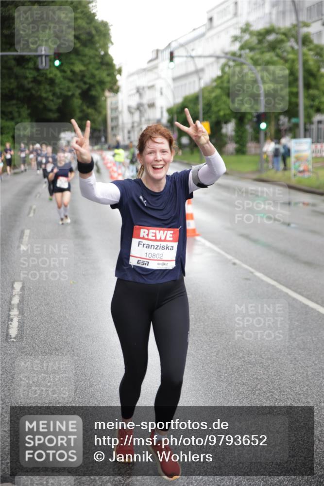 14.06.2026 - REWE Women's Run Jannik Wohlers http://msf.ph/oto/9793652 14.06.2026 09:53:11 Laufen 10802, 7 meine-sportfotos.de