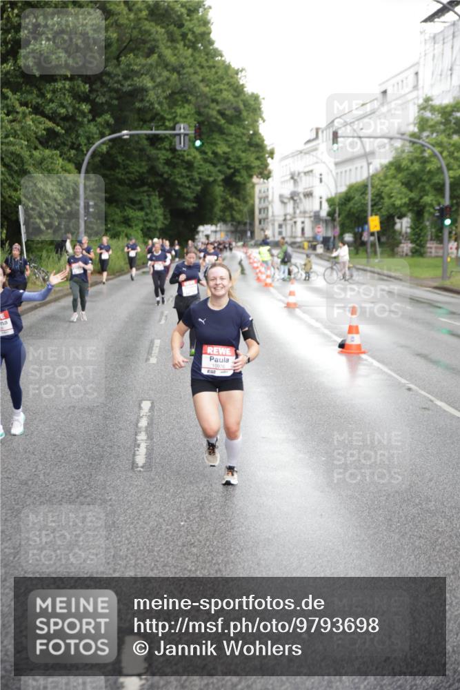 14.06.2026 - REWE Women's Run Jannik Wohlers http://msf.ph/oto/9793698 14.06.2026 09:53:14 Laufen 10976 meine-sportfotos.de