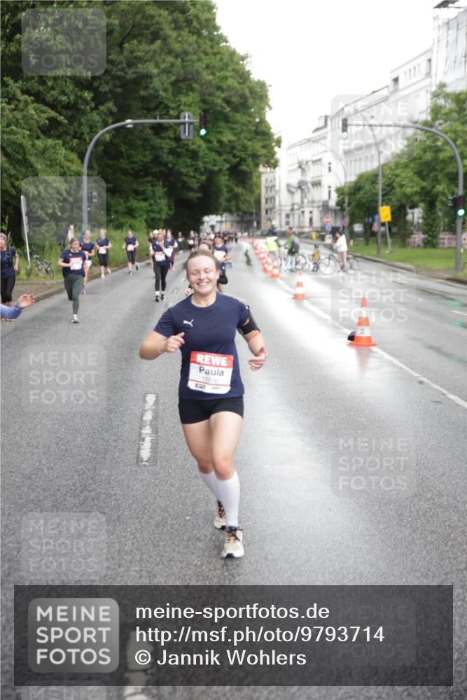 14.06.2026 - REWE Women's Run Jannik Wohlers http://msf.ph/oto/9793714 14.06.2026 09:53:14 Laufen 10976 meine-sportfotos.de
