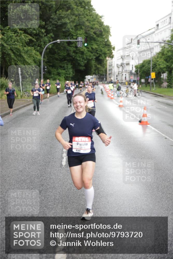 14.06.2026 - REWE Women's Run Jannik Wohlers http://msf.ph/oto/9793720 14.06.2026 09:53:15 Laufen 10976 meine-sportfotos.de