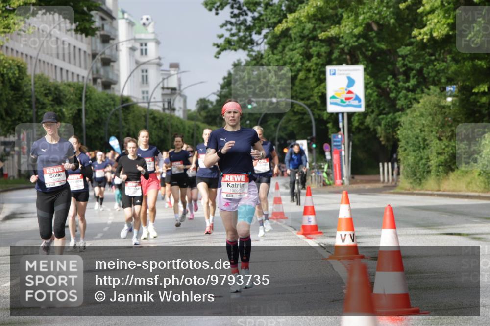 14.06.2026 - REWE Women's Run Jannik Wohlers http://msf.ph/oto/9793735 14.06.2026 09:07:43 Laufen 10233, 10095 meine-sportfotos.de
