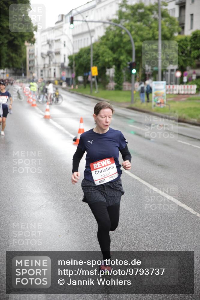 14.06.2026 - REWE Women's Run Jannik Wohlers http://msf.ph/oto/9793737 14.06.2026 09:53:17 Laufen 10901, 7 meine-sportfotos.de