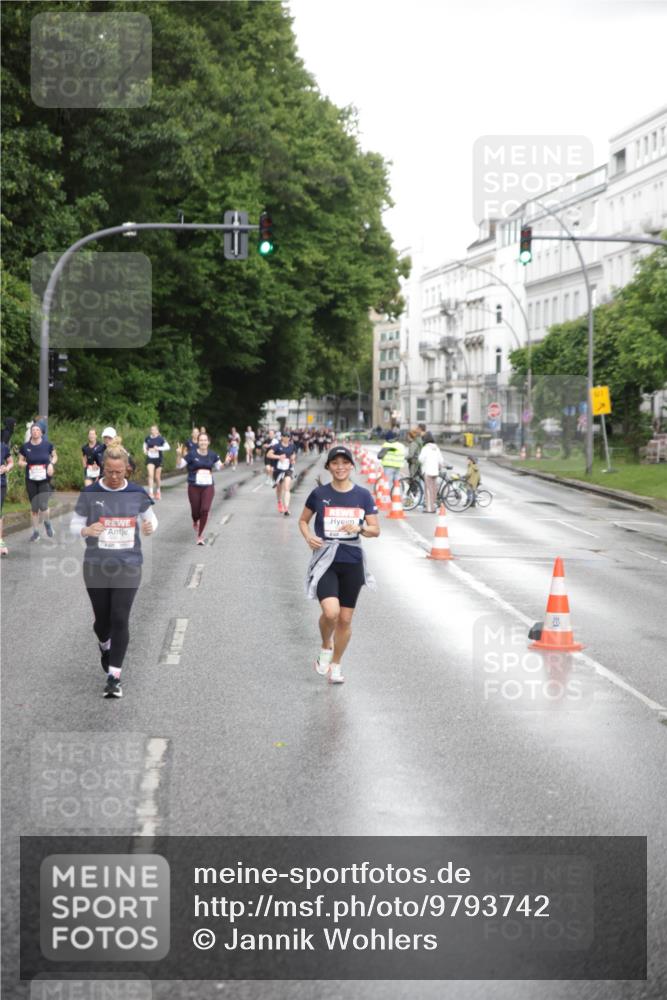 14.06.2026 - REWE Women's Run Jannik Wohlers http://msf.ph/oto/9793742 14.06.2026 09:53:18 Laufen 01 meine-sportfotos.de