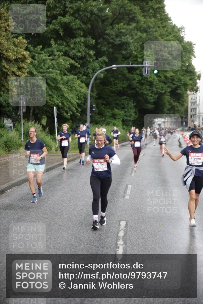 14.06.2026 - REWE Women's Run Jannik Wohlers http://msf.ph/oto/9793747 14.06.2026 09:53:19 Laufen  meine-sportfotos.de