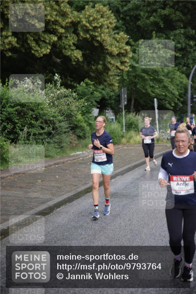 14.06.2026 - REWE Women's Run Jannik Wohlers http://msf.ph/oto/9793764 14.06.2026 09:53:20 Laufen 10636, 10310, 57 meine-sportfotos.de