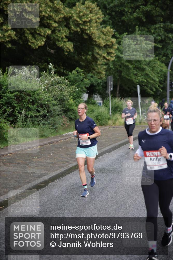 14.06.2026 - REWE Women's Run Jannik Wohlers http://msf.ph/oto/9793769 14.06.2026 09:53:20 Laufen 10636, 10310 meine-sportfotos.de