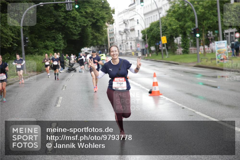 14.06.2026 - REWE Women's Run Jannik Wohlers http://msf.ph/oto/9793778 14.06.2026 09:53:23 Laufen 11262 meine-sportfotos.de