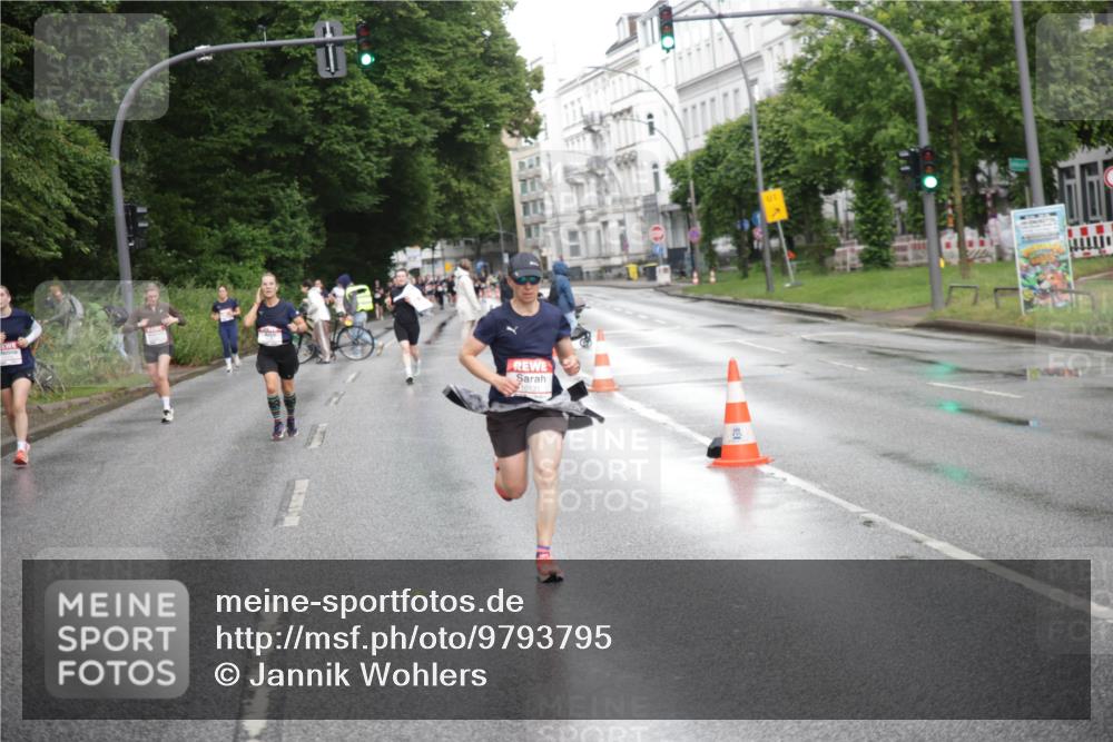 14.06.2026 - REWE Women's Run Jannik Wohlers http://msf.ph/oto/9793795 14.06.2026 09:53:25 Laufen 10131 meine-sportfotos.de