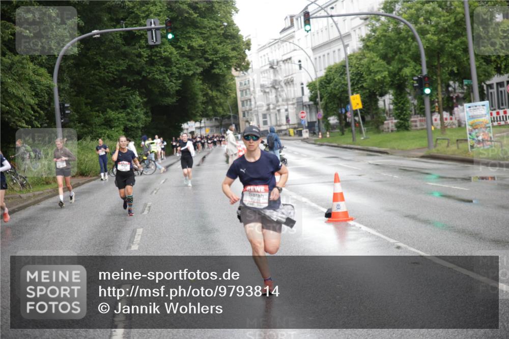 14.06.2026 - REWE Women's Run Jannik Wohlers http://msf.ph/oto/9793814 14.06.2026 09:53:26 Laufen 10131 meine-sportfotos.de