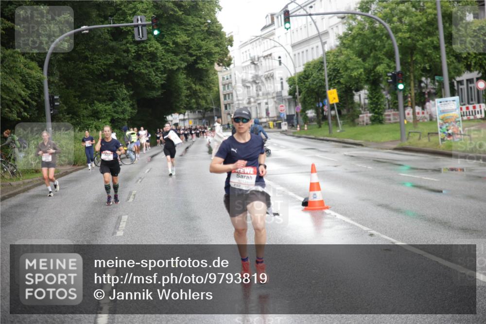 14.06.2026 - REWE Women's Run Jannik Wohlers http://msf.ph/oto/9793819 14.06.2026 09:53:26 Laufen 10131, 57 meine-sportfotos.de