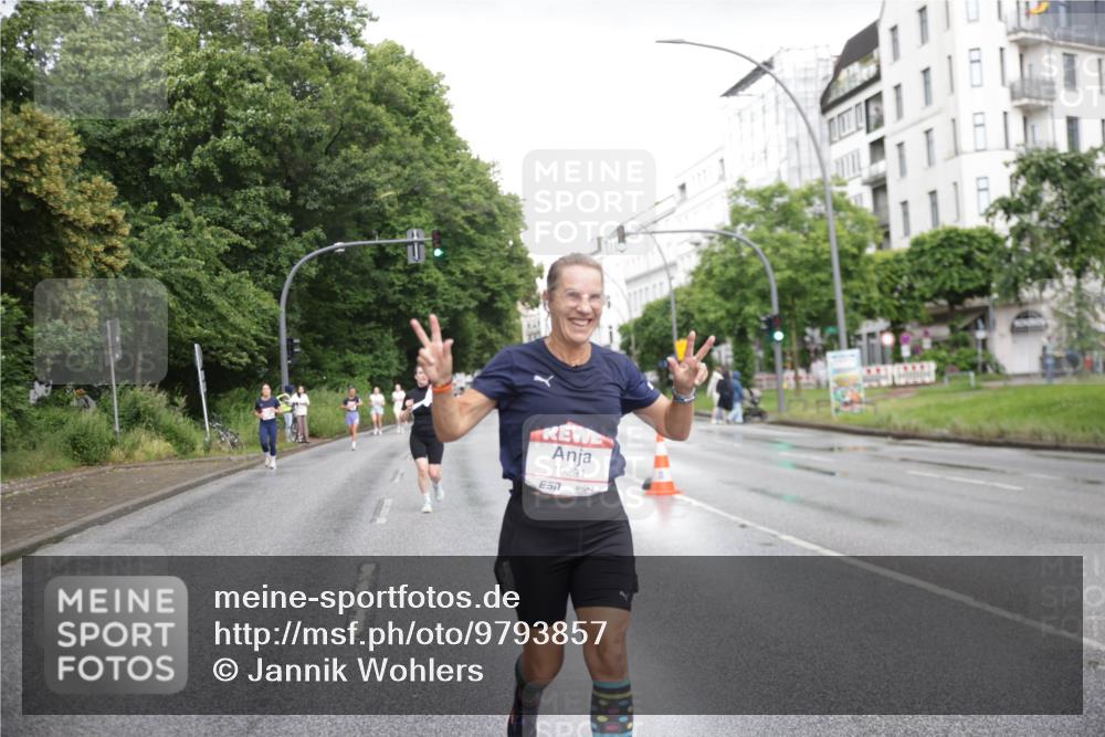 14.06.2026 - REWE Women's Run Jannik Wohlers http://msf.ph/oto/9793857 14.06.2026 09:53:31 Laufen 10291, 7 meine-sportfotos.de
