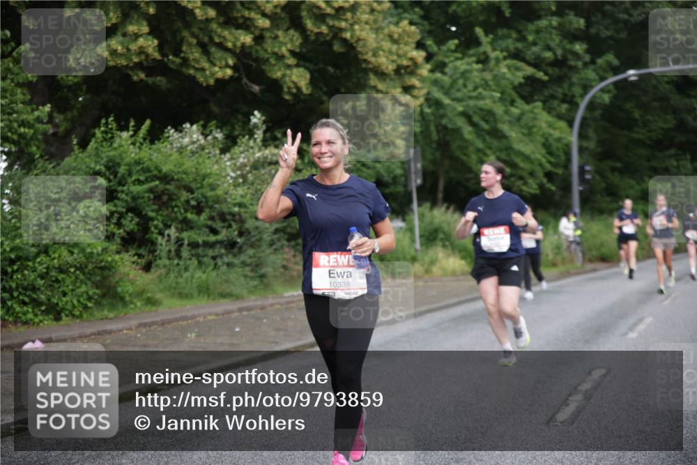 14.06.2026 - REWE Women's Run Jannik Wohlers http://msf.ph/oto/9793859 14.06.2026 09:53:46 Laufen 10338 meine-sportfotos.de