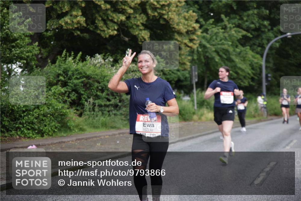 14.06.2026 - REWE Women's Run Jannik Wohlers http://msf.ph/oto/9793866 14.06.2026 09:53:46 Laufen 10338 meine-sportfotos.de