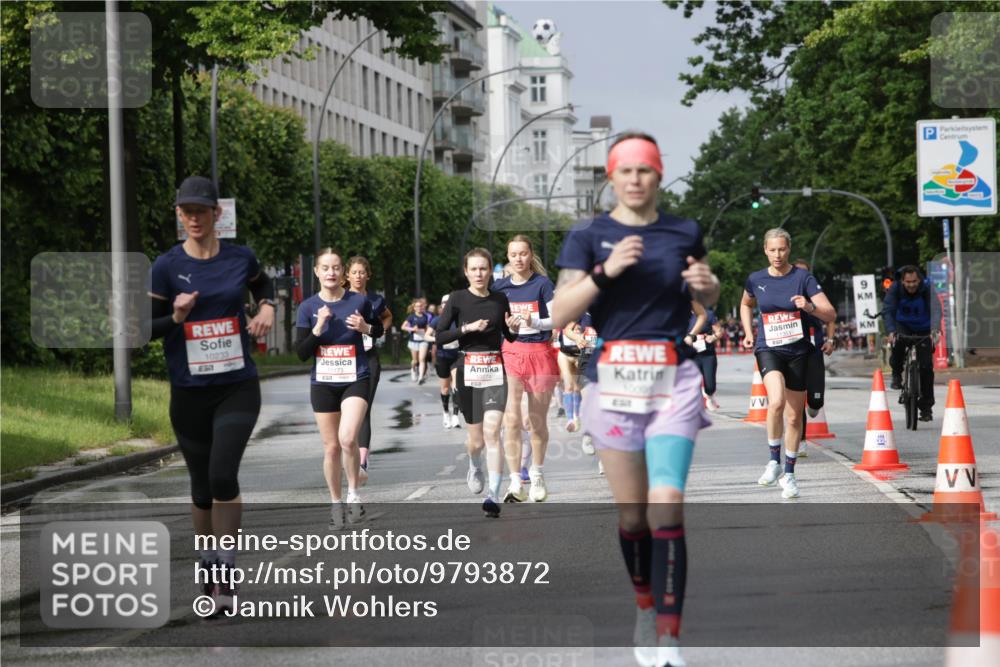 14.06.2026 - REWE Women's Run Jannik Wohlers http://msf.ph/oto/9793872 14.06.2026 09:07:45 Laufen 10233, 311, 9 meine-sportfotos.de
