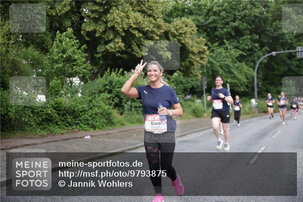 14.06.2026 - REWE Women's Run Jannik Wohlers http://msf.ph/oto/9793875 14.06.2026 09:53:46 Laufen 10338, 557 meine-sportfotos.de