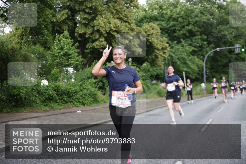 14.06.2026 - REWE Women's Run Jannik Wohlers http://msf.ph/oto/9793883 14.06.2026 09:53:46 Laufen 10338 meine-sportfotos.de