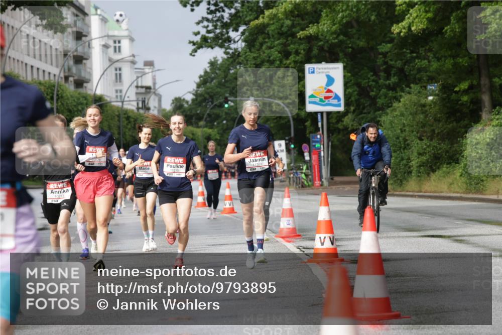 14.06.2026 - REWE Women's Run Jannik Wohlers http://msf.ph/oto/9793895 14.06.2026 09:07:47 Laufen 10274, 10929, 10215, 11351, 9 meine-sportfotos.de
