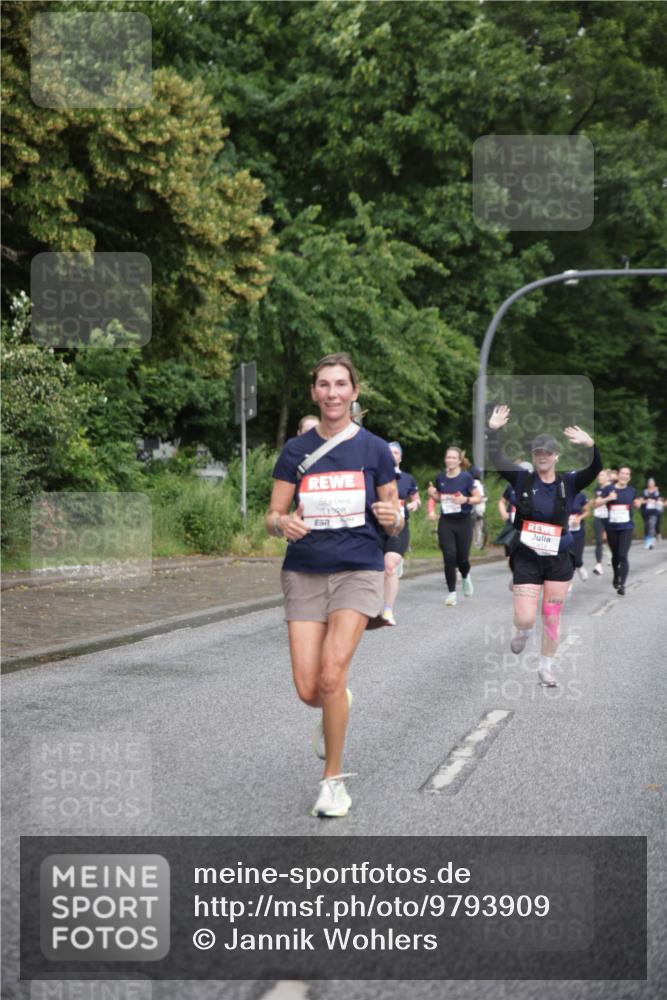 14.06.2026 - REWE Women's Run Jannik Wohlers http://msf.ph/oto/9793909 14.06.2026 09:53:51 Laufen 11588, 1999 meine-sportfotos.de