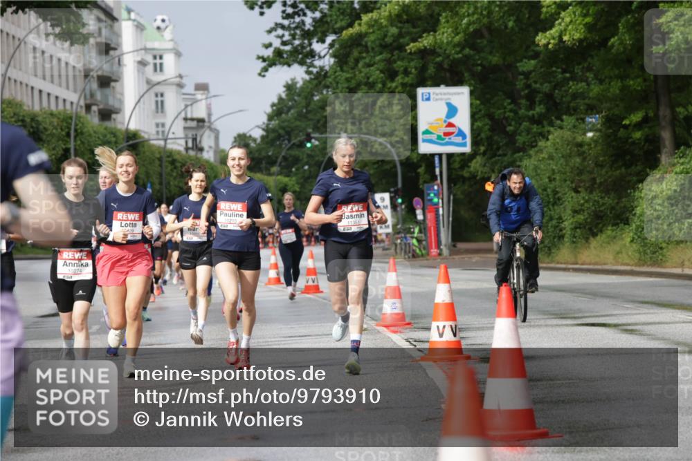14.06.2026 - REWE Women's Run Jannik Wohlers http://msf.ph/oto/9793910 14.06.2026 09:07:47 Laufen 10274, 7, 10994, 10215, 11351 meine-sportfotos.de