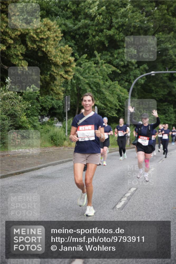 14.06.2026 - REWE Women's Run Jannik Wohlers http://msf.ph/oto/9793911 14.06.2026 09:53:51 Laufen 11588, 1999 meine-sportfotos.de