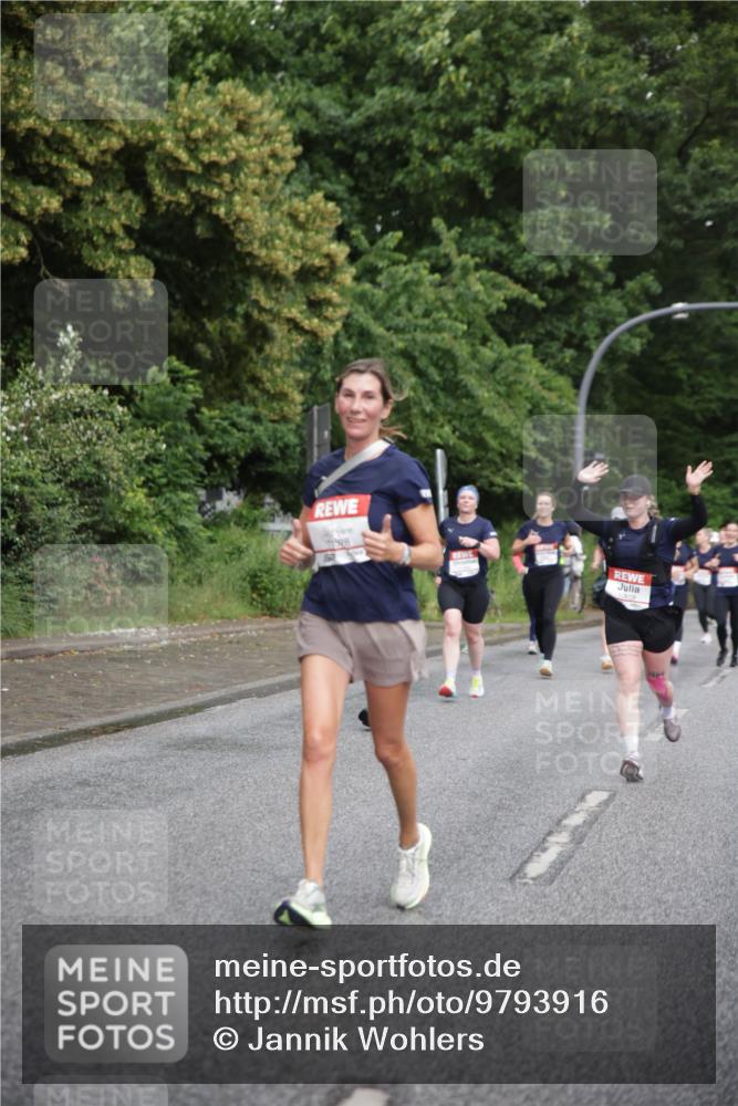 14.06.2026 - REWE Women's Run Jannik Wohlers http://msf.ph/oto/9793916 14.06.2026 09:53:51 Laufen 1988, 157 meine-sportfotos.de