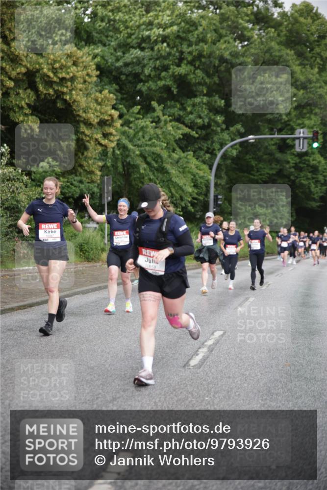 14.06.2026 - REWE Women's Run Jannik Wohlers http://msf.ph/oto/9793926 14.06.2026 09:53:53 Laufen 10067, 10659, 1999 meine-sportfotos.de