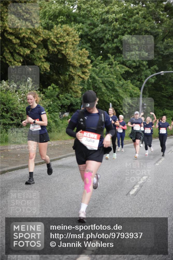 14.06.2026 - REWE Women's Run Jannik Wohlers http://msf.ph/oto/9793937 14.06.2026 09:53:53 Laufen 10067, 1999 meine-sportfotos.de