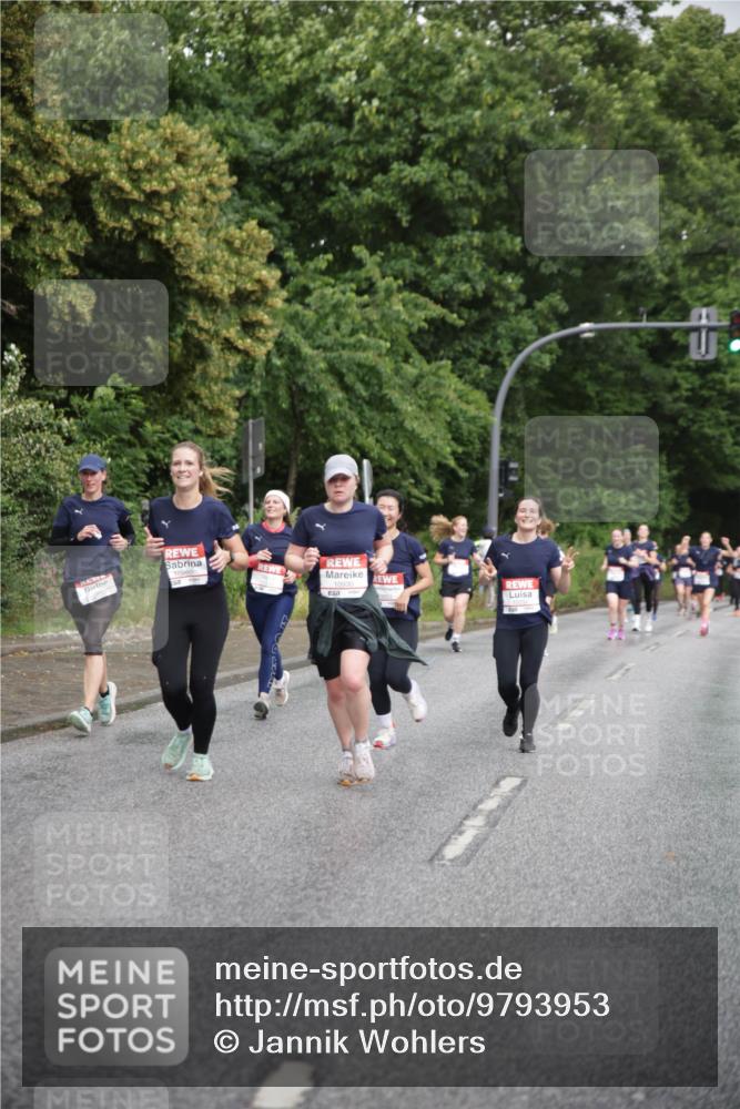14.06.2026 - REWE Women's Run Jannik Wohlers http://msf.ph/oto/9793953 14.06.2026 09:53:55 Laufen 10930 meine-sportfotos.de