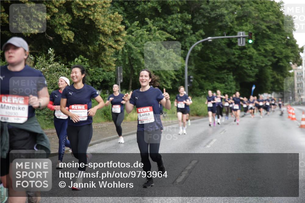 14.06.2026 - REWE Women's Run Jannik Wohlers http://msf.ph/oto/9793964 14.06.2026 09:53:56 Laufen 10930, 233, 10034 meine-sportfotos.de
