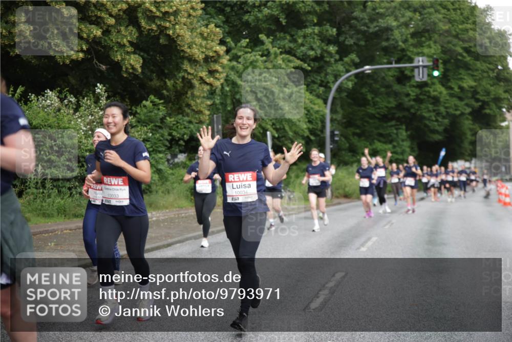 14.06.2026 - REWE Women's Run Jannik Wohlers http://msf.ph/oto/9793971 14.06.2026 09:53:57 Laufen 11533, 10033, 10034, 7 meine-sportfotos.de
