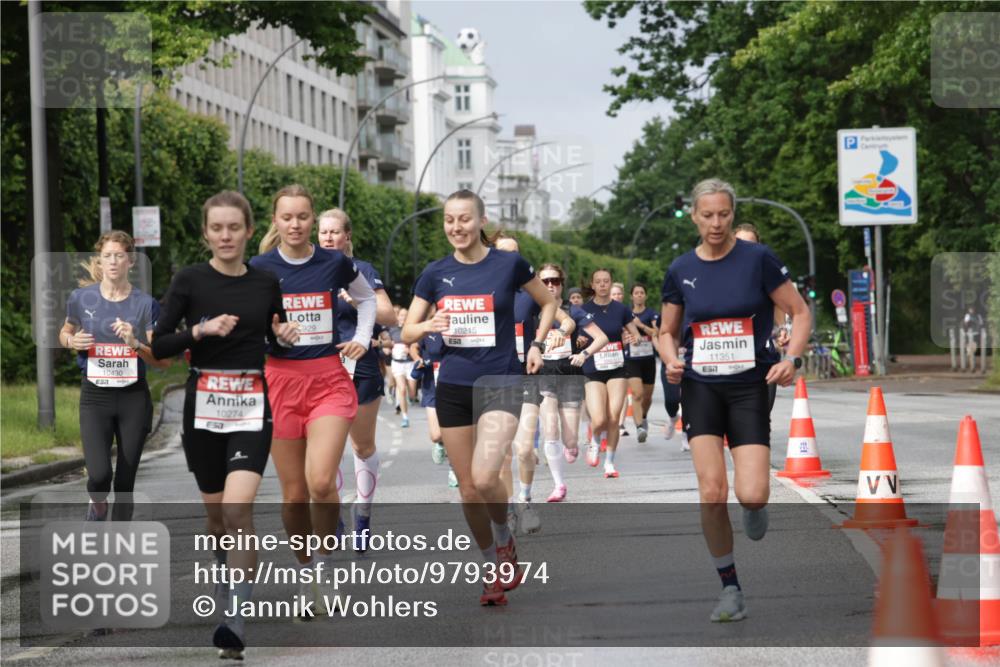14.06.2026 - REWE Women's Run Jannik Wohlers http://msf.ph/oto/9793974 14.06.2026 09:07:49 Laufen 10430, 10274, 929, 10215, 51, 11351, 517 meine-sportfotos.de