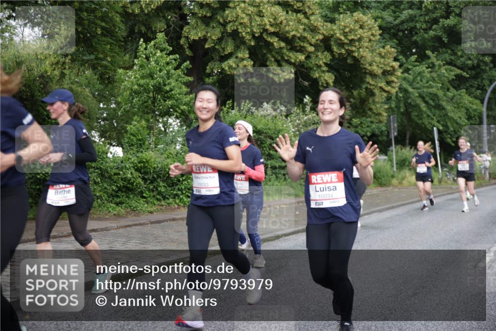 14.06.2026 - REWE Women's Run Jannik Wohlers http://msf.ph/oto/9793979 14.06.2026 09:53:57 Laufen 10500, 10033, 1533, 10034 meine-sportfotos.de