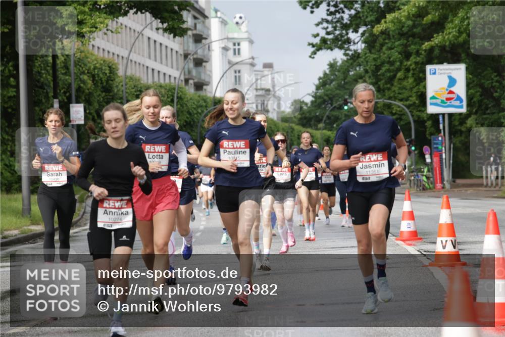 14.06.2026 - REWE Women's Run Jannik Wohlers http://msf.ph/oto/9793982 14.06.2026 09:07:49 Laufen 10430, 10274, 10215, 994, 11351, 57 meine-sportfotos.de