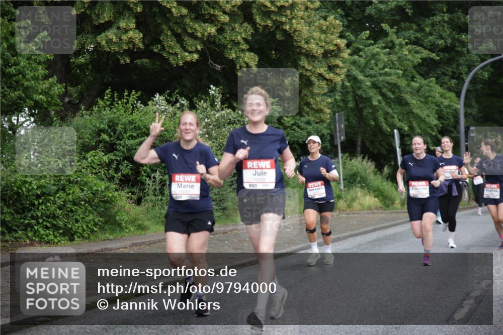 14.06.2026 - REWE Women's Run Jannik Wohlers http://msf.ph/oto/9794000 14.06.2026 09:54:00 Laufen 10054, 7, 10056, 570 meine-sportfotos.de