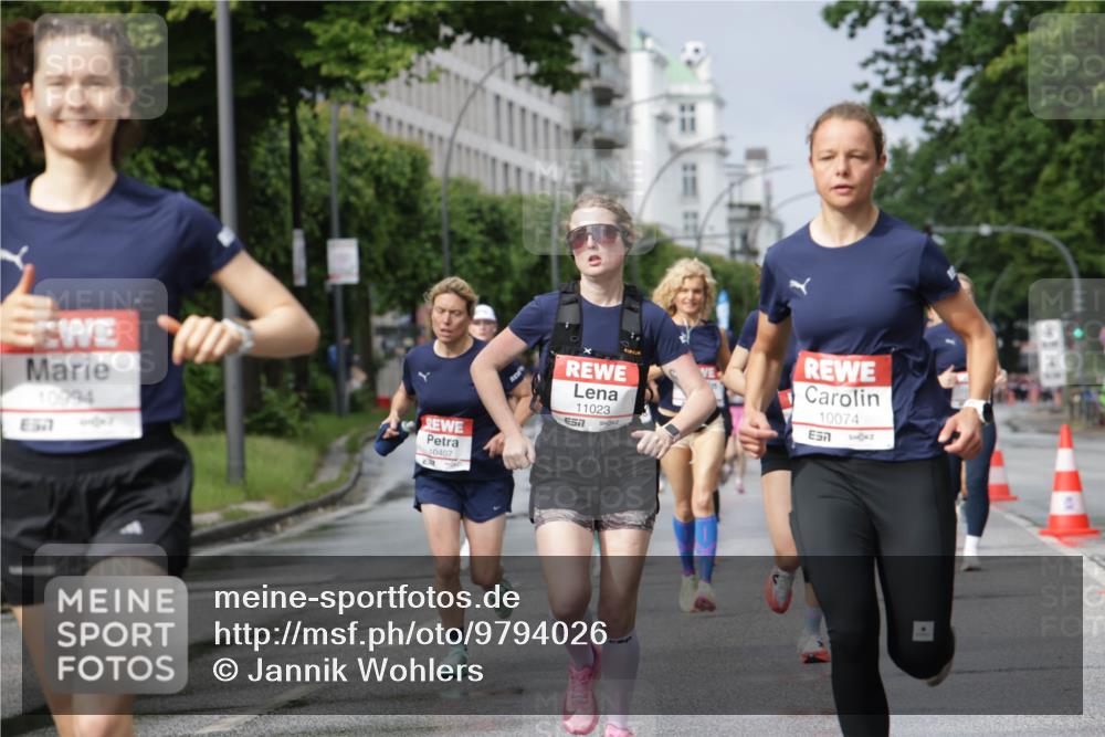 14.06.2026 - REWE Women's Run Jannik Wohlers http://msf.ph/oto/9794026 14.06.2026 09:07:54 Laufen 10994, 657, 10407, 11023, 7, 10074, 23 meine-sportfotos.de