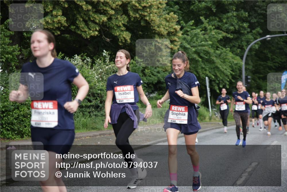 14.06.2026 - REWE Women's Run Jannik Wohlers http://msf.ph/oto/9794037 14.06.2026 09:54:03 Laufen 10031, 11307, 57, 11309 meine-sportfotos.de