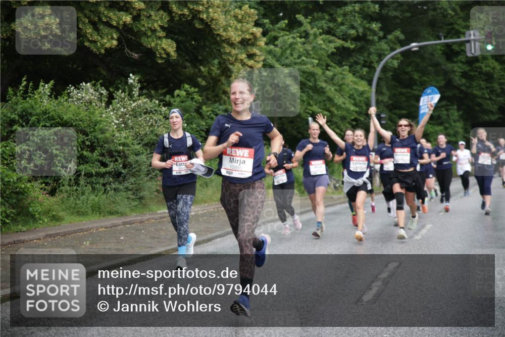 14.06.2026 - REWE Women's Run Jannik Wohlers http://msf.ph/oto/9794044 14.06.2026 09:54:05 Laufen 1015, 10895, 5577, 9, 50 meine-sportfotos.de