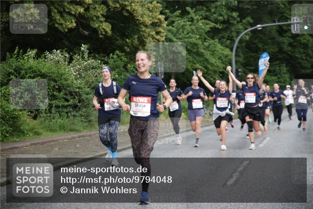 14.06.2026 - REWE Women's Run Jannik Wohlers http://msf.ph/oto/9794048 14.06.2026 09:54:05 Laufen 831, 10895, 8517 meine-sportfotos.de