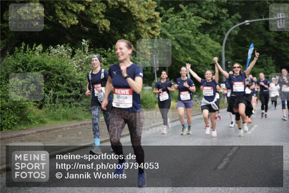 14.06.2026 - REWE Women's Run Jannik Wohlers http://msf.ph/oto/9794053 14.06.2026 09:54:05 Laufen 10895, 851 meine-sportfotos.de