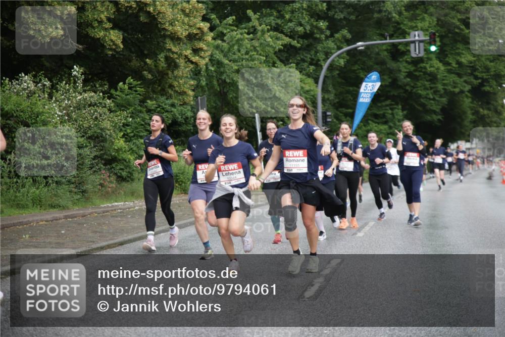 14.06.2026 - REWE Women's Run Jannik Wohlers http://msf.ph/oto/9794061 14.06.2026 09:54:06 Laufen 10344, 5, 3, 11155, 7 meine-sportfotos.de