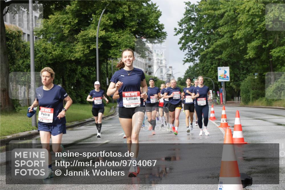 14.06.2026 - REWE Women's Run Jannik Wohlers http://msf.ph/oto/9794067 14.06.2026 09:07:57 Laufen 10407, 10601, 7 meine-sportfotos.de