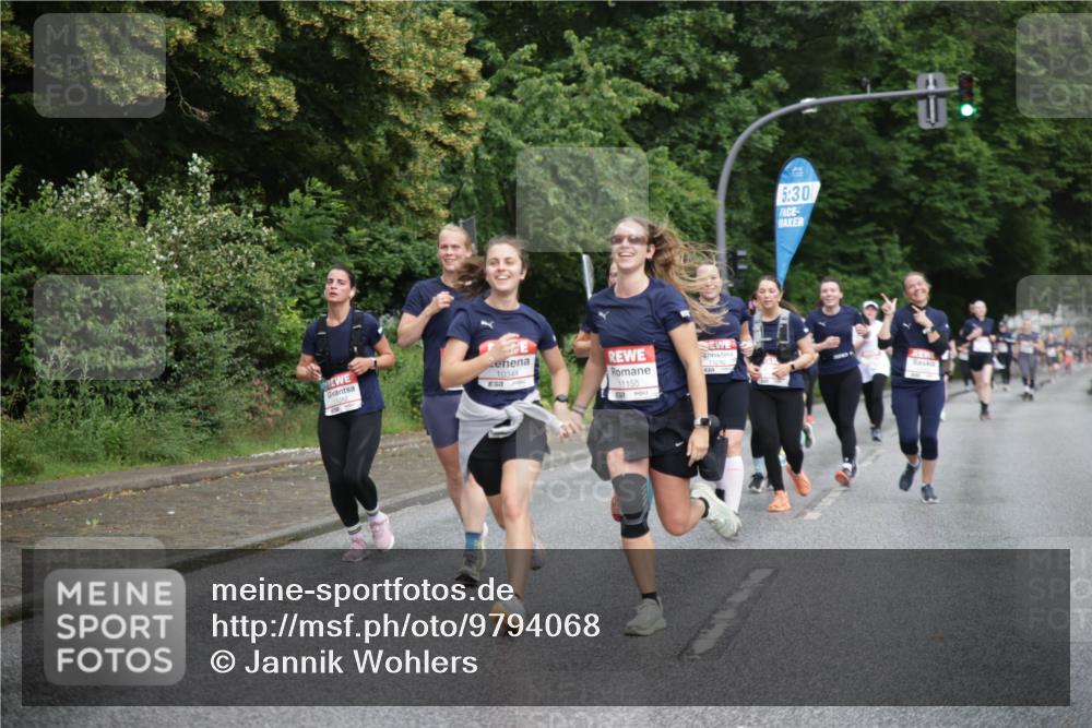 14.06.2026 - REWE Women's Run Jannik Wohlers http://msf.ph/oto/9794068 14.06.2026 09:54:07 Laufen 10344, 11155, 5, 30 meine-sportfotos.de