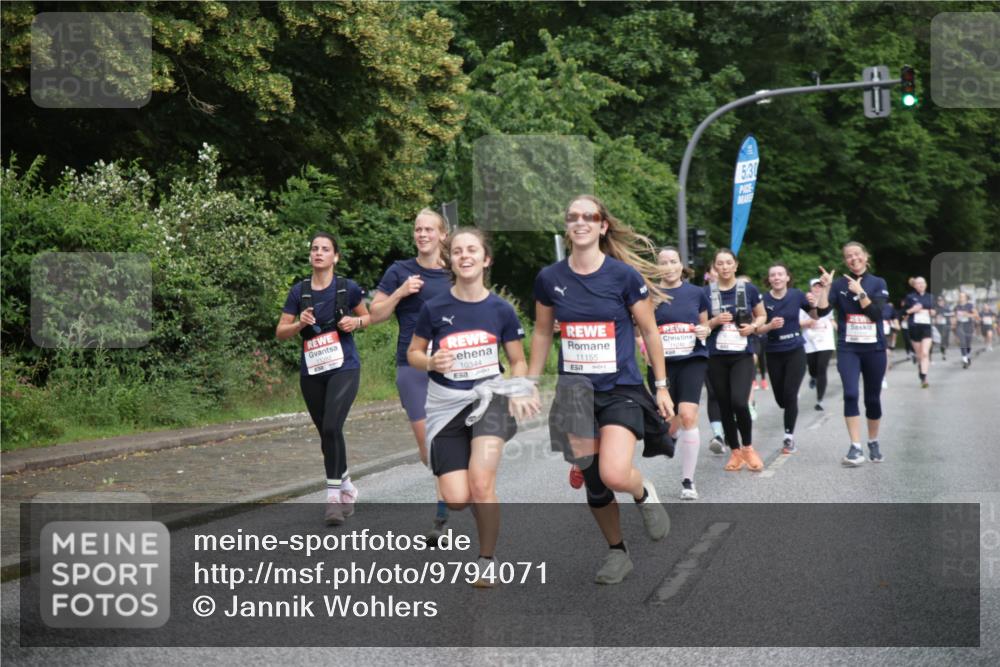 14.06.2026 - REWE Women's Run Jannik Wohlers http://msf.ph/oto/9794071 14.06.2026 09:54:07 Laufen 5, 30, 10344, 11155 meine-sportfotos.de